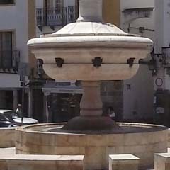 Fonte Praça do Giraldo