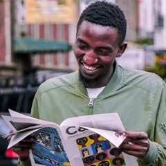 Africano a ler