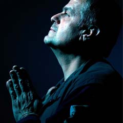 Homem rezar