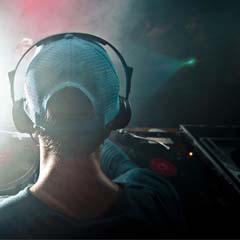 DJ